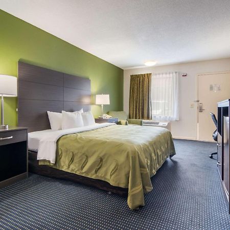 Quality Inn Little Creek Вирджиния Бийч Екстериор снимка