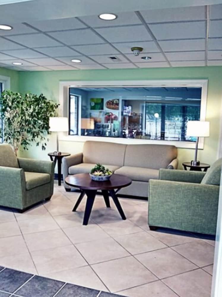 Quality Inn Little Creek Вирджиния Бийч Екстериор снимка