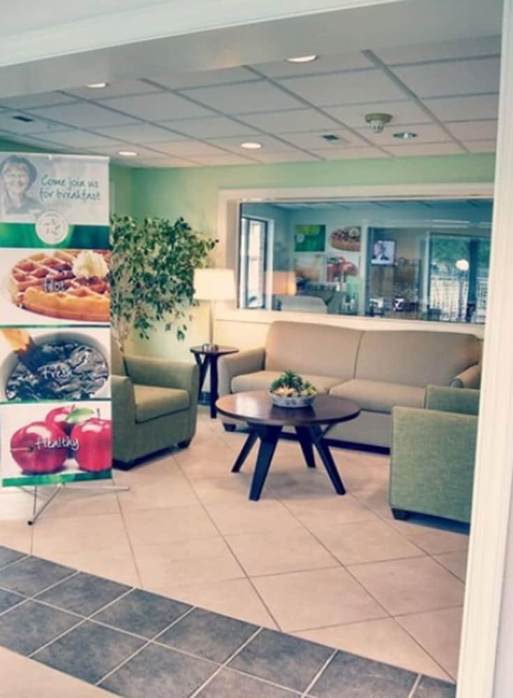 Quality Inn Little Creek Вирджиния Бийч Екстериор снимка