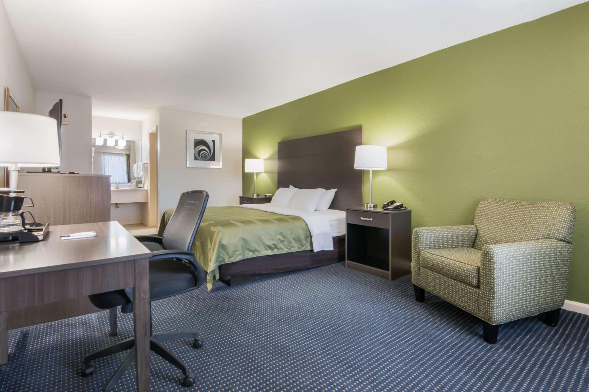Quality Inn Little Creek Вирджиния Бийч Екстериор снимка
