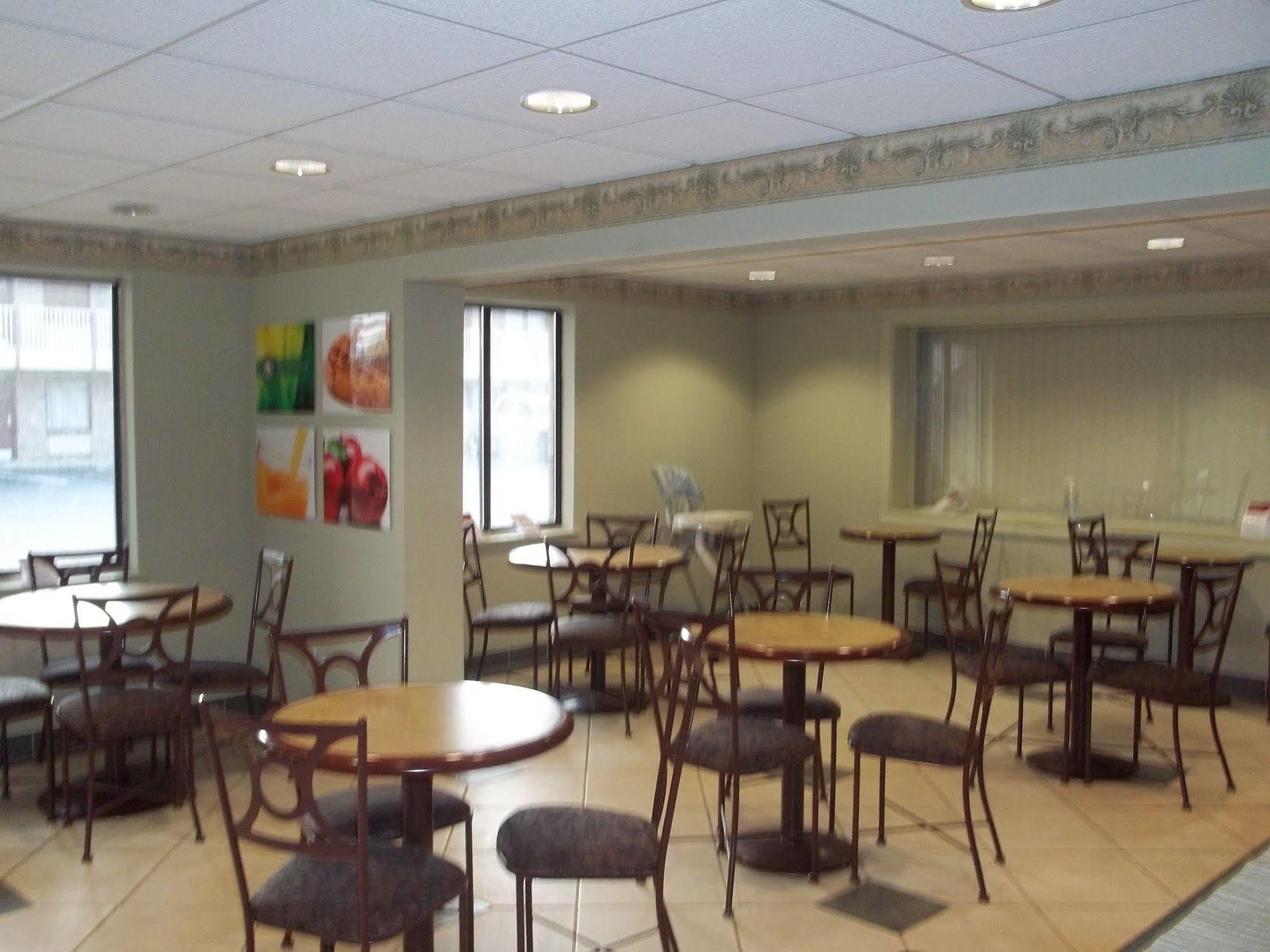 Quality Inn Little Creek Вирджиния Бийч Екстериор снимка